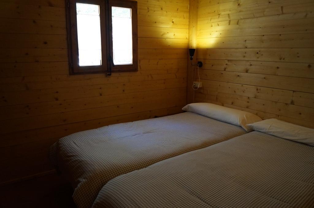 Camping มาซาเน็ต เด คาเบรนิส ภายนอก รูปภาพ